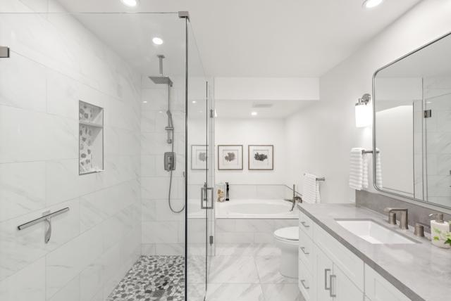 3819 Via Amistosa, Rancho Santa Fe CA: https://media.crmls.org/mediaz/5c5d51f7-e915-46e5-85be-b07ba9182292.jpg