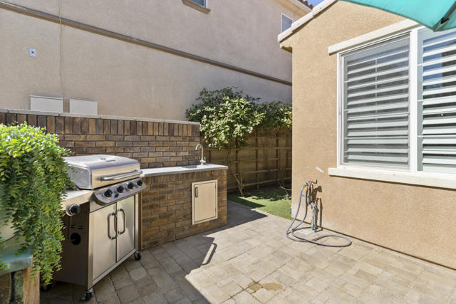 436 Via De La Paz, Palm Desert CA: https://media.crmls.org/mediaz/5c5d5e10-84de-47d9-a537-1929c0691472.jpg