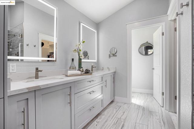 737 Willow Lake Rd, Discovery Bay CA: https://media.crmls.org/mediaz/5c5d882b-6b12-4aff-8a8b-8ce28e011ea4.jpg