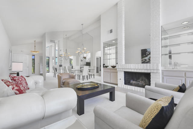 164 Deer Spring Way, Palm Desert, CA 92211