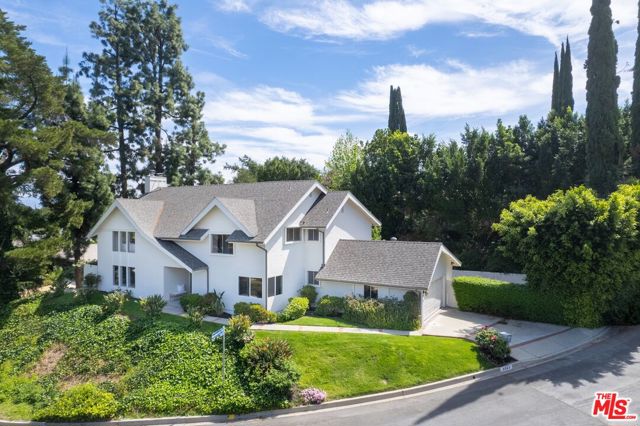 3592 Alana Drive photo 2