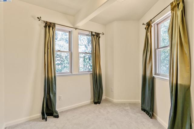 59480 Mines Rd, Livermore CA: https://media.crmls.org/mediaz/5c61e5e3-4ee5-46f6-9f31-c114e5fb01a7.jpg