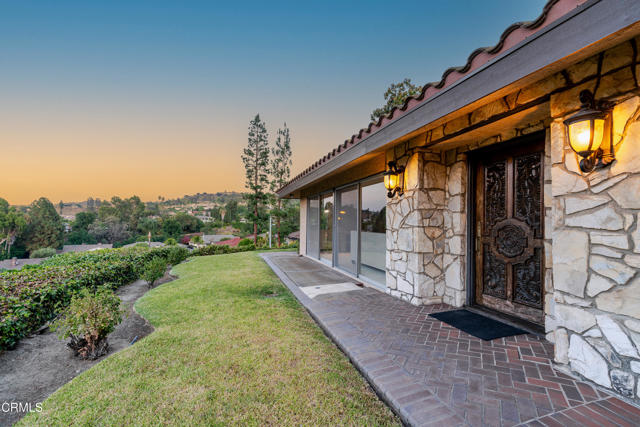 Detail Gallery Image 26 of 32 For 1327 S Hollencrest Dr, West Covina,  CA 91791 - 4 Beds | 4 Baths