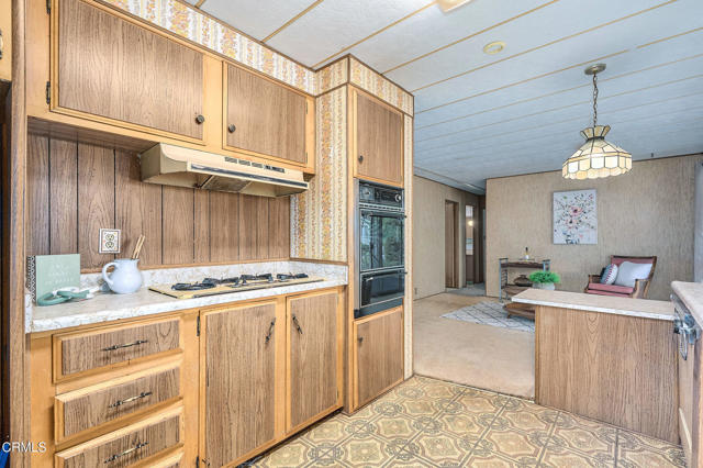 Detail Gallery Image 10 of 40 For 10 La Lomita #0,  Newbury Park,  CA 91320 - 2 Beds | 2 Baths