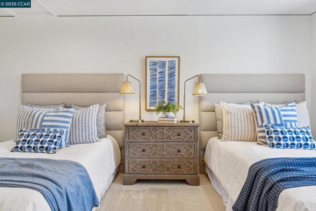 718 AUGUSTA DRIVE, Moraga CA: https://media.crmls.org/mediaz/5c627e20-d1af-46d5-b0ef-7e791dd201a0.jpg