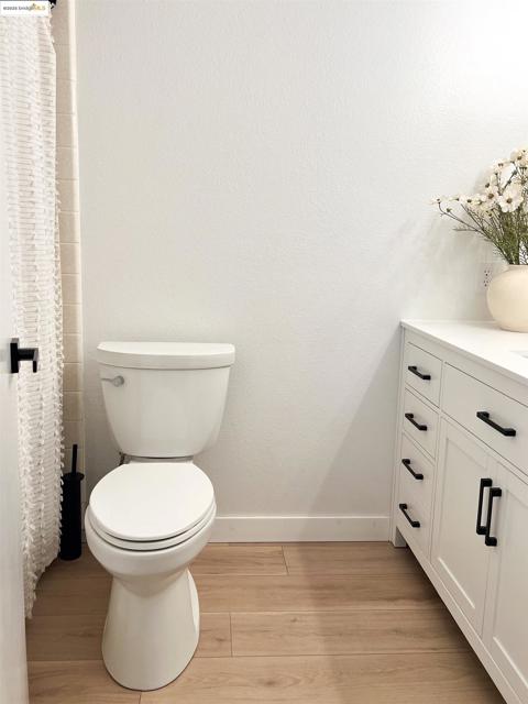 324 Lassen DR, Lodi CA: https://media.crmls.org/mediaz/5c635fe2-ac3c-4cf1-91f5-5353552ecf70.jpg