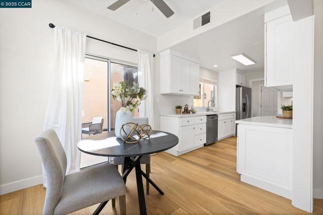 122 Cortona Dr, San Ramon CA: https://media.crmls.org/mediaz/5c64fe8f-0b91-42c4-a83e-2a2a9d906628.jpg