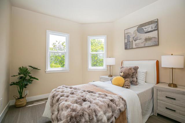 224 Shields Street, San Francisco CA: https://media.crmls.org/mediaz/5c65510e-b98a-4f80-800c-d8eb549ea152.jpg