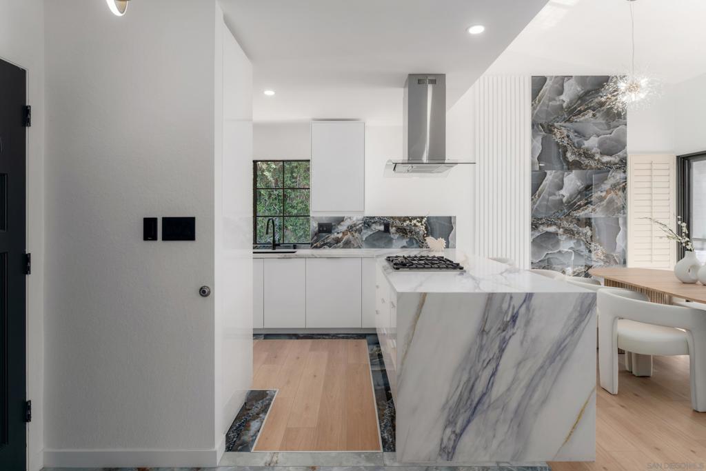 MLS #250042589SD image #11