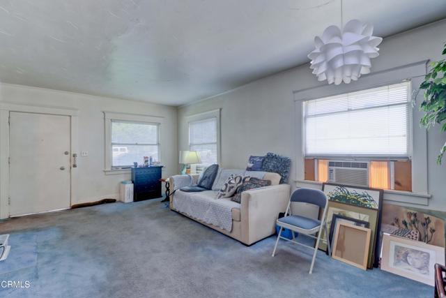 320 W Lemon Avenue, Monrovia CA: https://media.crmls.org/mediaz/5c65d022-2cc2-44e1-9f66-b253b32dfd40.jpg