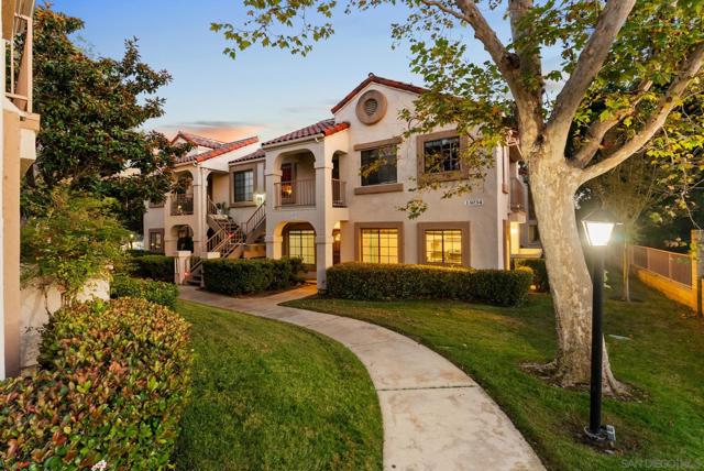 13034 Wimberly Sq, San Diego CA: https://media.crmls.org/mediaz/5c684261-e7e9-40f8-bc15-ed4b9adb4357.jpg