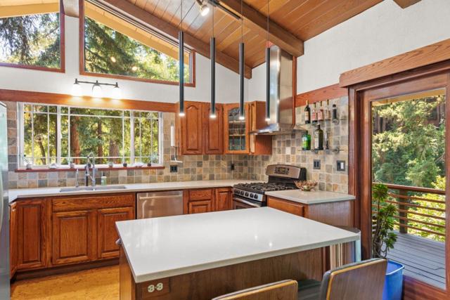 660 Dickinson Avenue, Ben Lomond CA: https://media.crmls.org/mediaz/5c684b9e-7728-4eb4-a9a0-6120cbacf511.jpg
