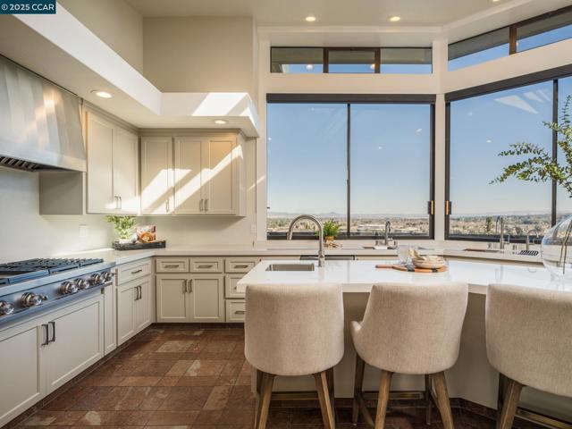21 Deer Oaks Ct, Pleasanton CA: https://media.crmls.org/mediaz/5c685d01-2c5b-45cc-9e87-8bcf0e3767fc.jpg