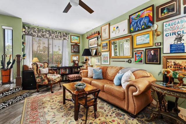 401 E Vista Chino, Palm Springs CA: https://media.crmls.org/mediaz/5c68ff40-4f71-4100-8031-3392cb8b0f45.jpg