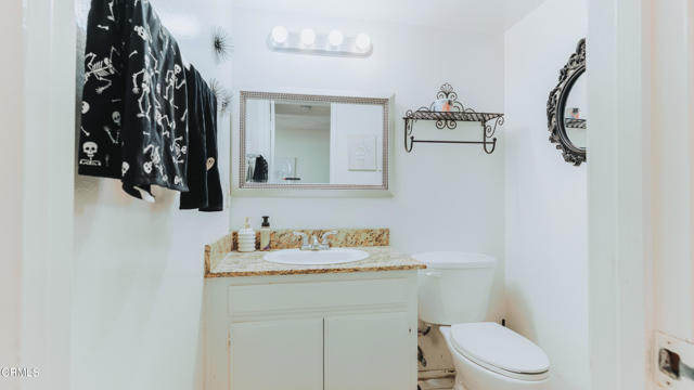 1020 Dunes Street, Oxnard CA: https://media.crmls.org/mediaz/5c6a271b-eee3-4224-a7b7-95869d191376.jpg