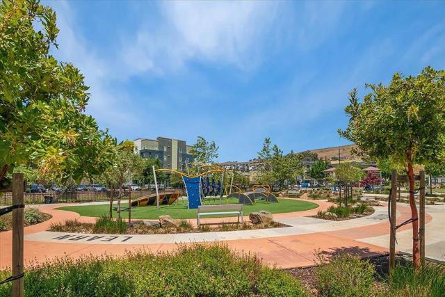 29341 Hub Court, Hayward CA: https://media.crmls.org/mediaz/5c6a6b26-7c2f-4f09-b25c-0cc6aeadc9f4.jpg