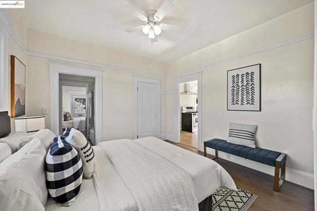 806 54Th St, Oakland CA: https://media.crmls.org/mediaz/5c6aa578-5df9-4910-afa5-cf01be50499c.jpg