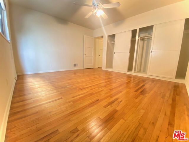 356 South Rexford Drive photo 8