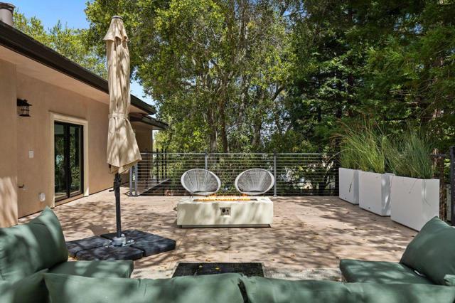 18061 Saratoga Los Gatos Road, Monte Sereno CA: https://media.crmls.org/mediaz/5c6b165a-1774-4d1c-bb4c-3e2fa51c37e7.jpg