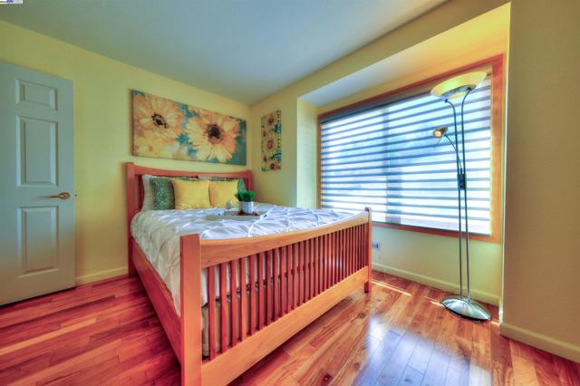 6291 Calle Fuego, Pleasanton CA: https://media.crmls.org/mediaz/5c6cded1-4c20-49b3-b4fd-9940edd6c9d5.jpg
