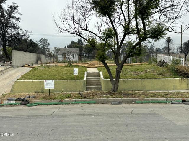 61 W Terrace W Street, Altadena CA: https://media.crmls.org/mediaz/5c6cec02-a780-42a4-b0fb-8cc6e4a64867.jpg