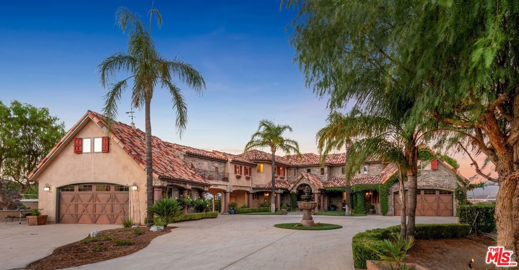 27023 Rolling Hills Avenue