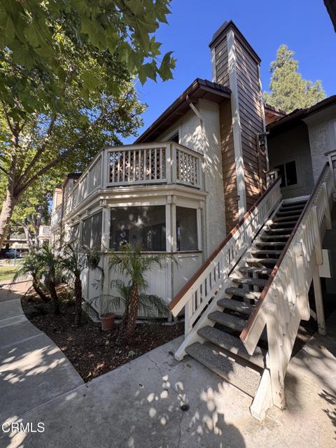 2474 Pleasant Way, Thousand Oaks CA: https://media.crmls.org/mediaz/5c6e006c-f87f-4fe9-a71d-b54966e25360.jpg