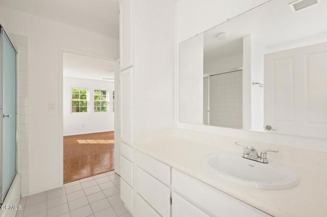 Detail Gallery Image 19 of 39 For 3824 Elm Ave, Long Beach,  CA 90807 - 5 Beds | 5 Baths