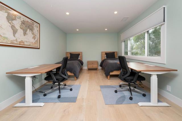 641 Caribbean Way, San Mateo CA: https://media.crmls.org/mediaz/5c6ef642-7adc-417a-b602-5161c55bbb51.jpg