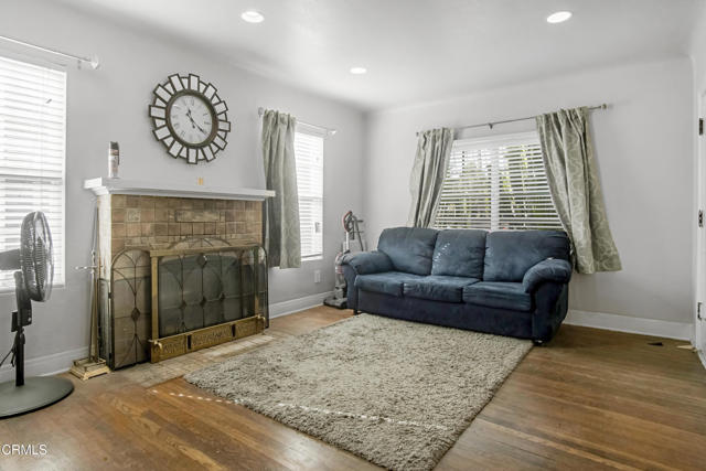 Detail Gallery Image 7 of 35 For 3306 Farnsworth Ave, Los Angeles,  CA 90032 - 3 Beds | 3 Baths