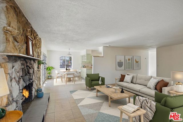 6391 Ruth Drive, Yucca Valley CA: https://media.crmls.org/mediaz/5c705ada-a501-40b4-a02e-249361f80cb1.jpg