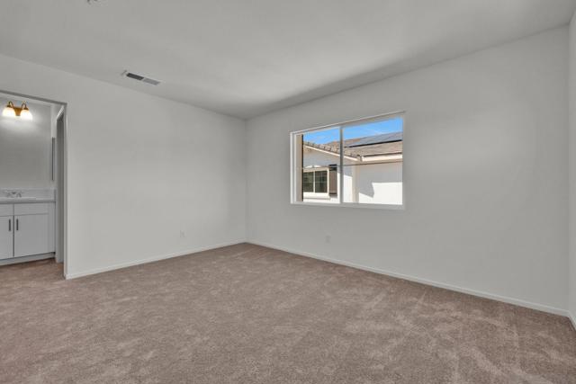 28203 Verdant Ct, Valley Center CA: https://media.crmls.org/mediaz/5c705b64-a904-478e-98a9-2dde7a27e14f.jpg