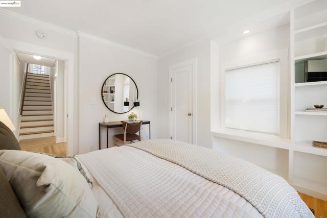 6314 Broadway Ter, Oakland CA: https://media.crmls.org/mediaz/5c718d82-184b-4c6c-a609-b7eb4777873e.jpg