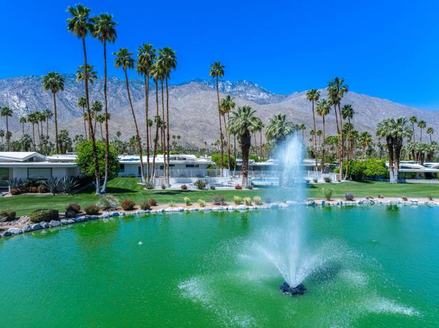 1380 Malaga Circle, Palm Springs CA: https://media.crmls.org/mediaz/5c719930-c313-4be7-af81-0d6de67eb138.jpg
