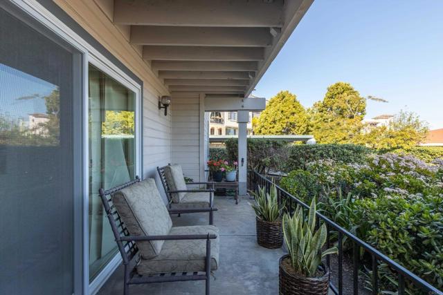 Detail Gallery Image 22 of 53 For 1560 Circa Del Lago #D104,  San Marcos,  CA 92078 - 2 Beds | 2 Baths