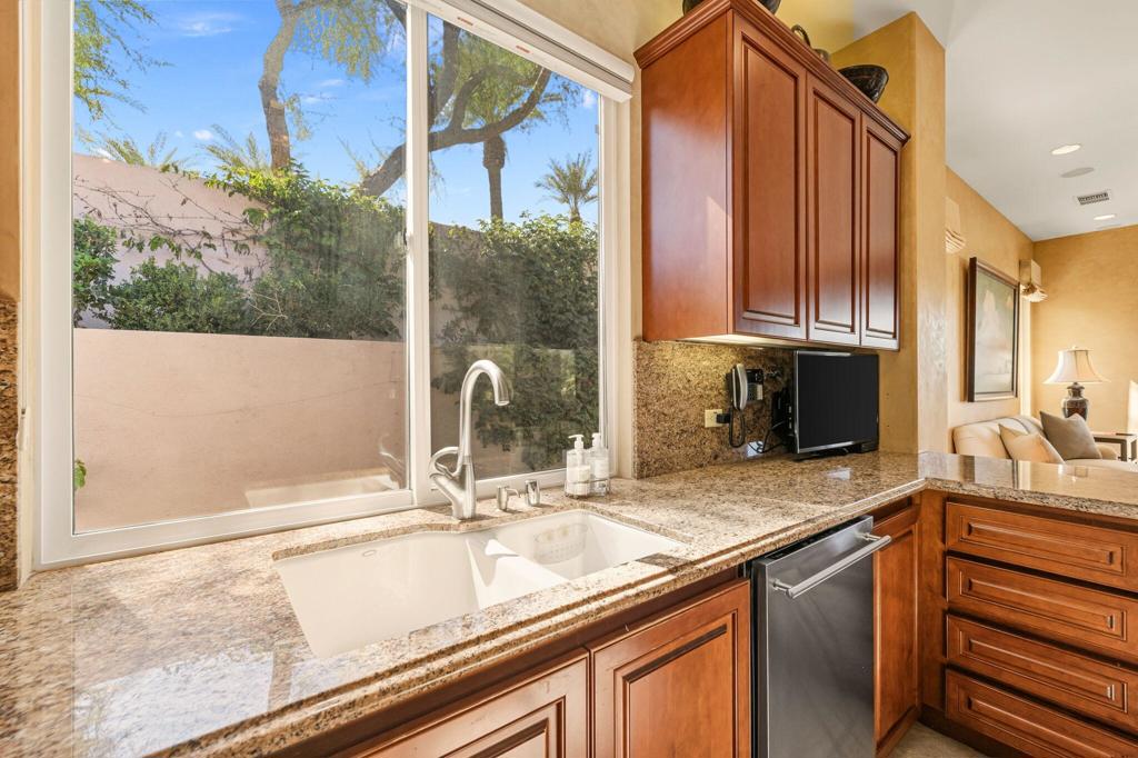 MLS #219136888DA image #20