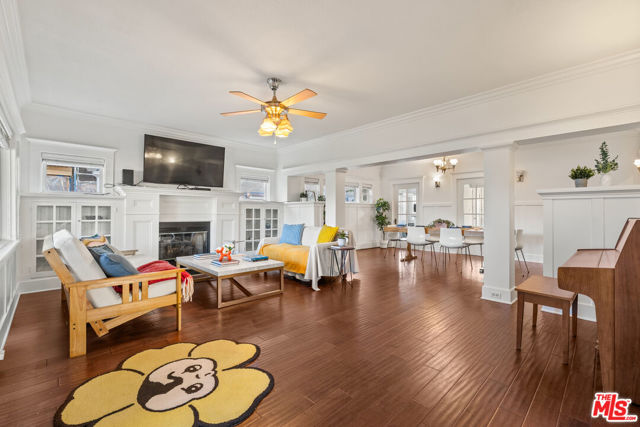 1513 S Victoria Avenue, Los Angeles CA: https://media.crmls.org/mediaz/5c748383-092d-4873-a92c-a2e3521e92ae.jpg