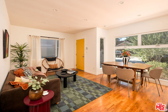2646 Rich Street photo 3