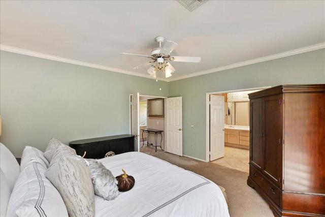 Image 20 of 37 For 78643 Como Court