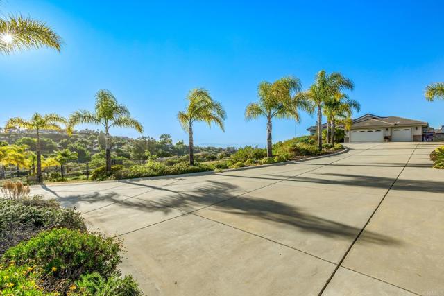 Detail Gallery Image 7 of 36 For 28623 Willow Park Rd, Escondido,  CA 92026 - 3 Beds | 3 Baths