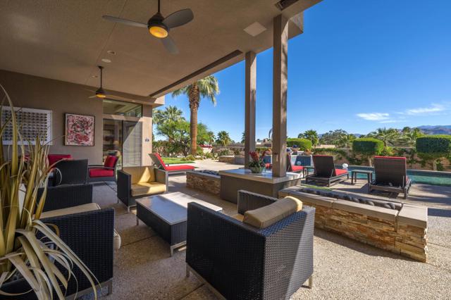 8 Ledgestone Lane, Rancho Mirage CA: https://media.crmls.org/mediaz/5c77e04f-5a62-428e-a210-a354d400562d.jpg
