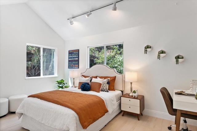 Image 21 of 54 For 10387 Avenida Lane