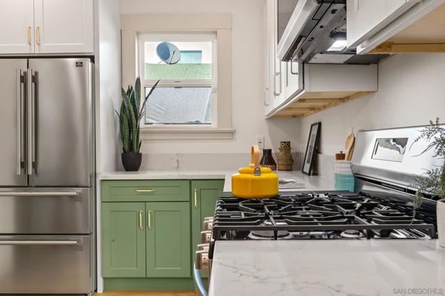 1203 N Normandie Ave, Los Angeles CA: https://media.crmls.org/mediaz/5c78b575-02c0-4a11-980c-e3ab0cebd7d3.jpg