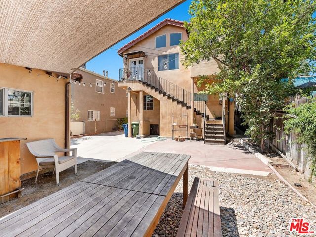 1652 Talmadge Street, Los Angeles CA: https://media.crmls.org/mediaz/5c7a0601-f65f-4687-84c4-139522471632.jpg