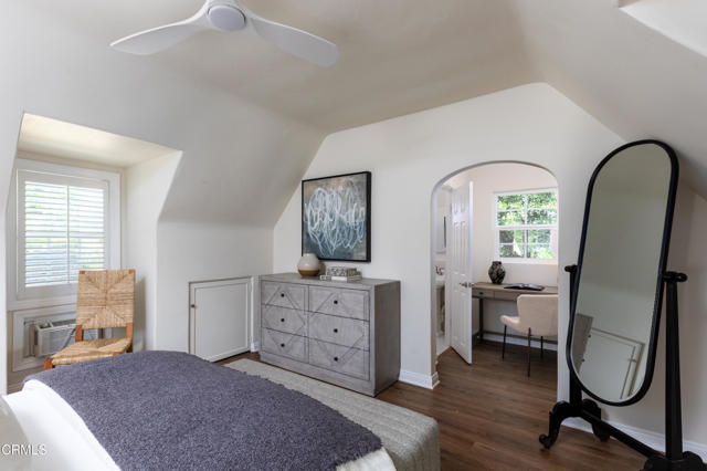 2440 Coniston Place, San Marino CA: https://media.crmls.org/mediaz/5c7a71a2-5573-44b7-ba85-22d2fe755f10.jpg