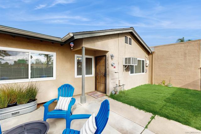10220 Princess Sarit Way, Santee CA: https://media.crmls.org/mediaz/5c7afa75-ce53-45f6-bfdf-2a259713c69d.jpg