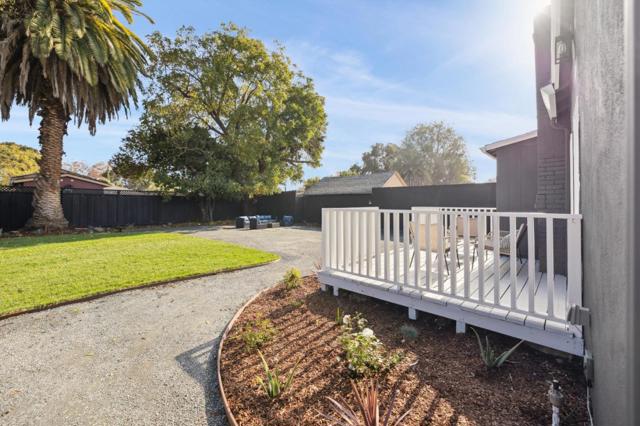 2352 Menalto Avenue, East Palo Alto CA: https://media.crmls.org/mediaz/5c7baea5-ca22-4cd2-a615-563f27d43629.jpg