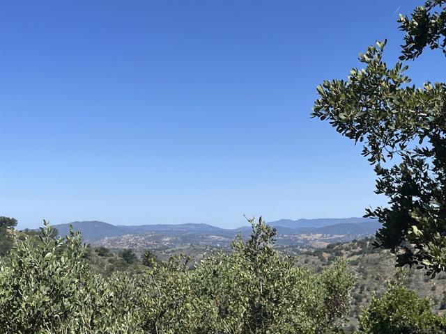 3890 Eagle Ridge, Julian CA: https://media.crmls.org/mediaz/5c7bbb86-8987-4cb3-b416-2b0e3f26483e.jpg