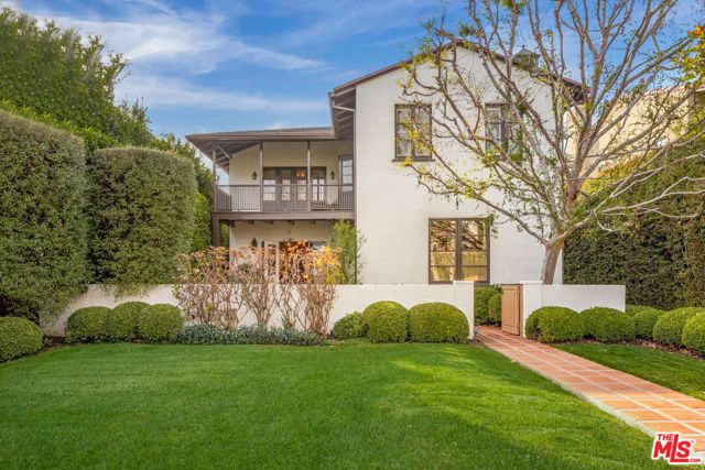 Drew Fenton | 131 S Carmelina Avenue Los Angeles CA | MLS: 7025814