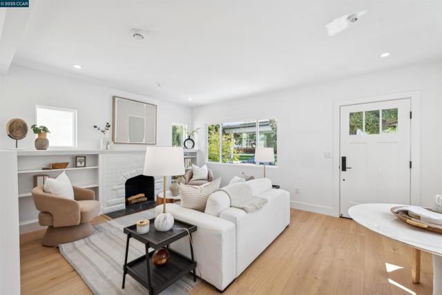 1054 Masonic Ave., Albany CA: https://media.crmls.org/mediaz/5c7d2cdf-dcac-4dc0-bc6c-a12959ab52e4.jpg